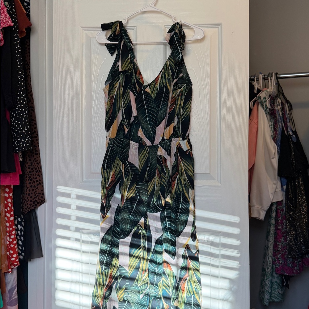 Tropical Leaf Print Dress with optional tie belt and pockets!